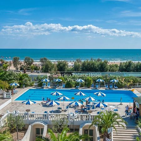 Pellegrino Palace Hotel Вьесте Экстерьер фото